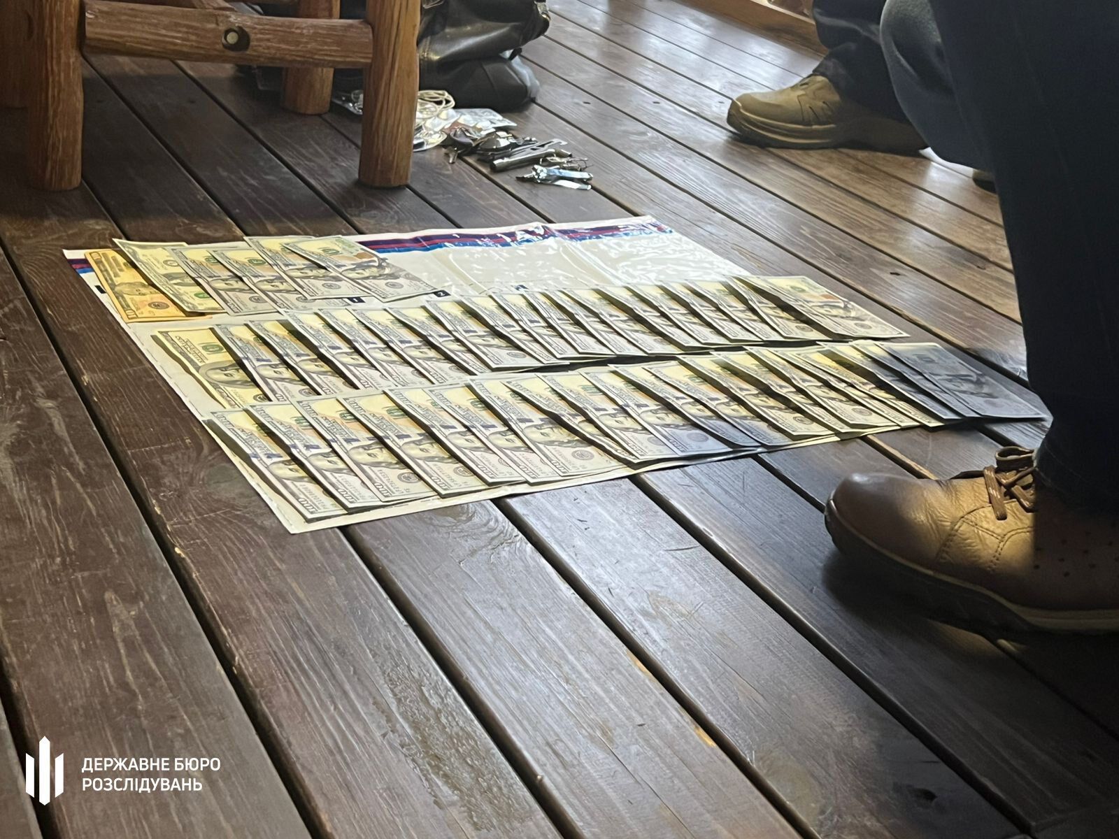 ''Тыл за $5 тысяч'': в Хмельницкой области бизнесмен торговал переводом военных (видео)