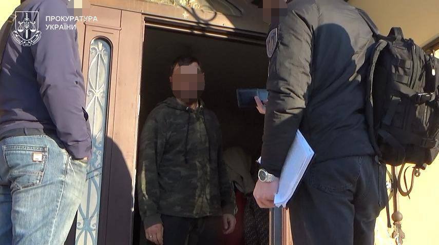 Державні землі під ''неіснуючими будівлями'': на Тернопільщині викрили реєстраційну схему