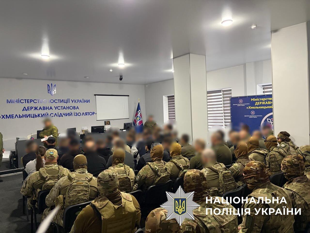 ''Сходки'', побори з ув’язнених та наркотрафік у Хмельницькому СІЗО: Нацполіція ліквідувала злочинну вертикаль під контролем ''ворів в законі''
