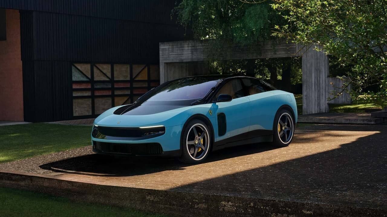 Ferrari представила Luce - перший повністю електричний автомобіль бренду