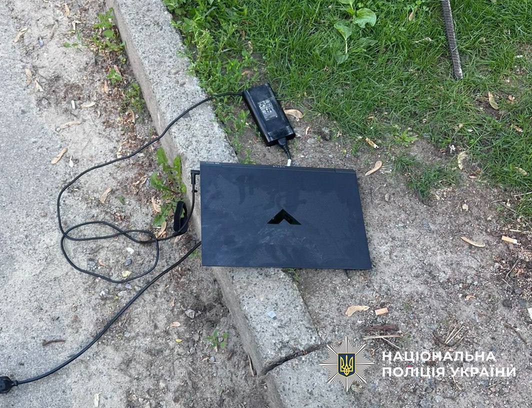 В Киеве задержали мародера, обокравшего офис после российской атаки