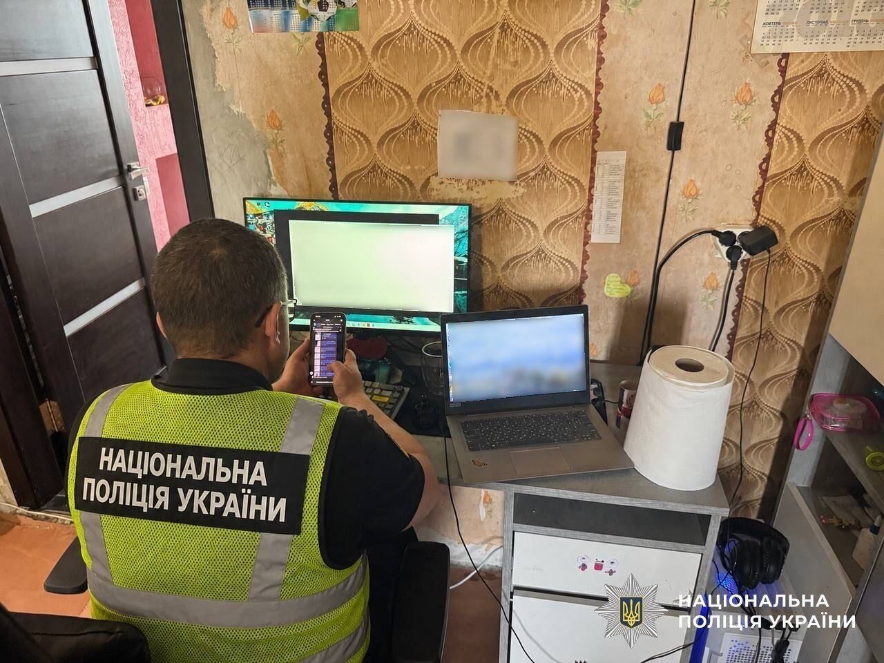 Українські та латвійські правоохоронці викрили шахрайський кол-центр із мільйонними збитками