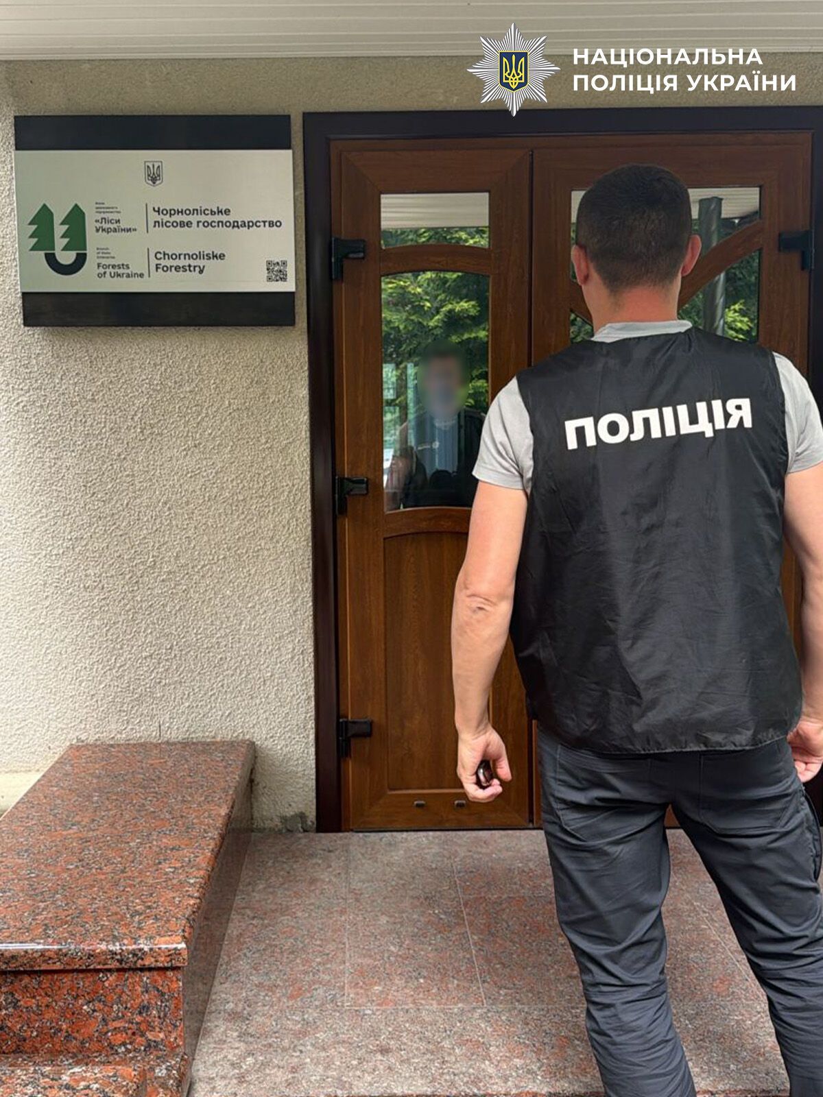 В Кировоградской области задержали лесничего на взятке за отгрузку древесины: ''тариф'' составлял 1000 грн с грузовика