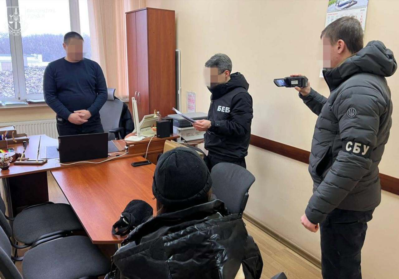 В Одесі судитимуть групу, яку підозрюють у привласненні понад 20 млн грн на обладнанні для світлофорів