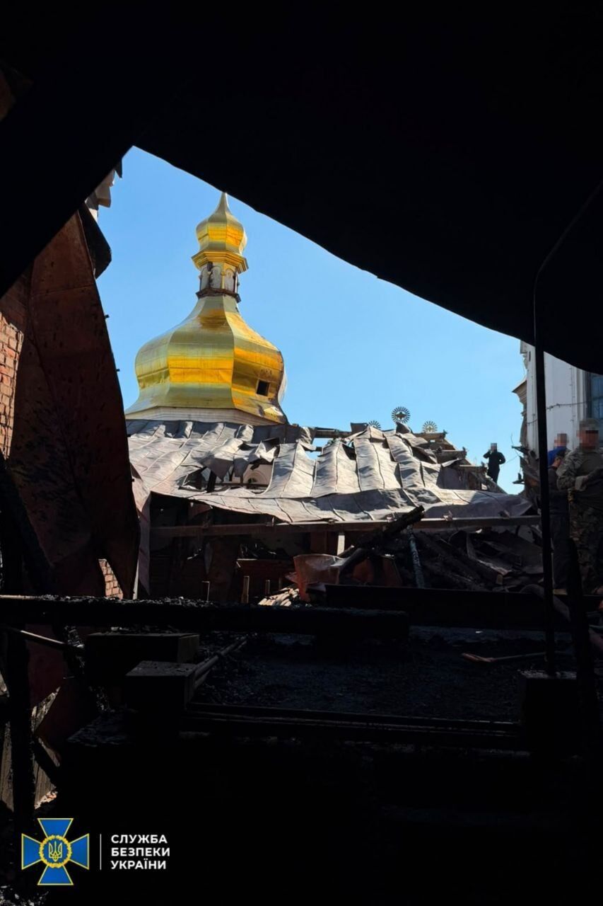 У нічній атаці по Києву постраждала Лавра: влучання ''Герань-2'' підтвердила СБУ