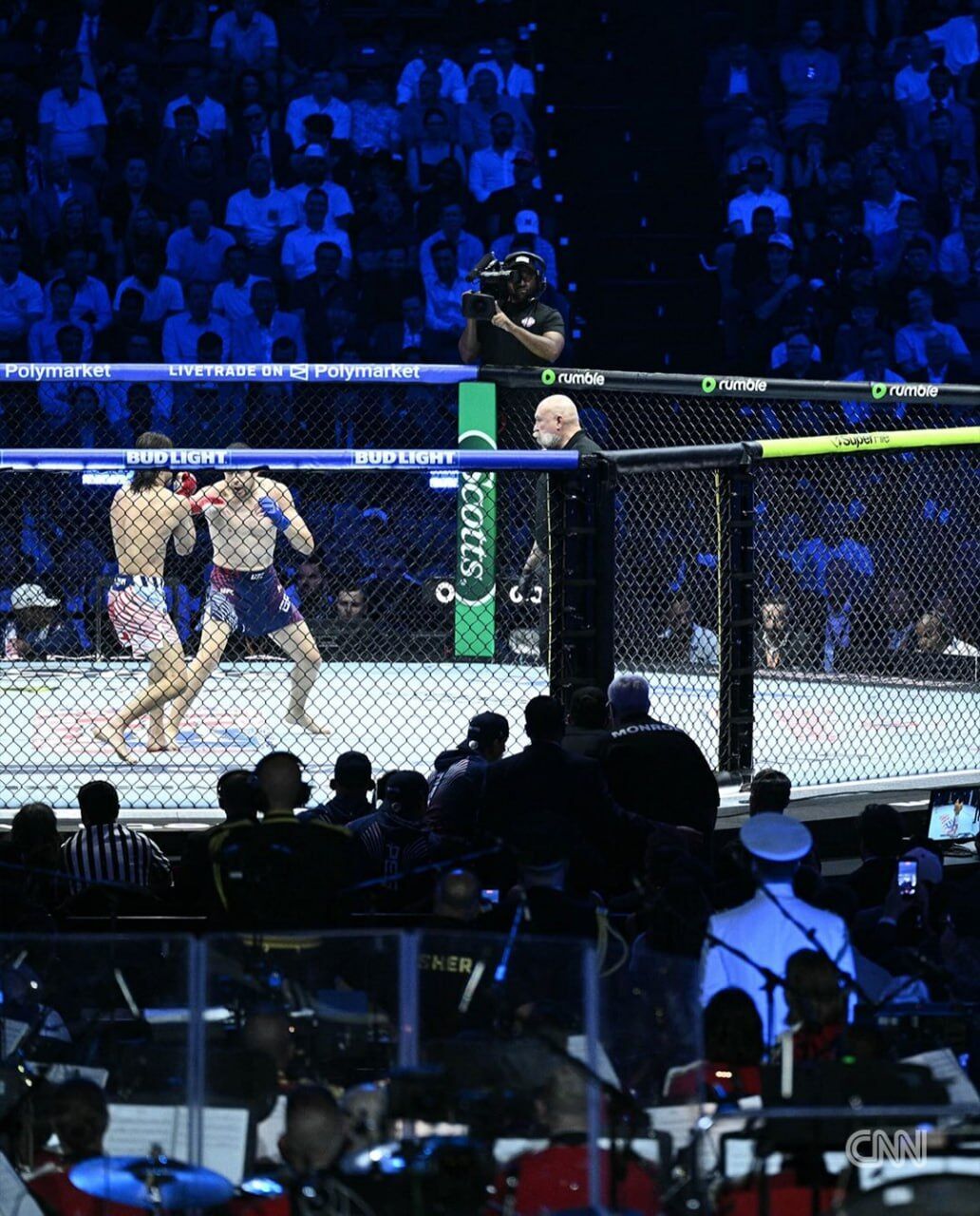 Трамп відсвяткував 80-річчя UFC-шоу просто на території Білого дому
