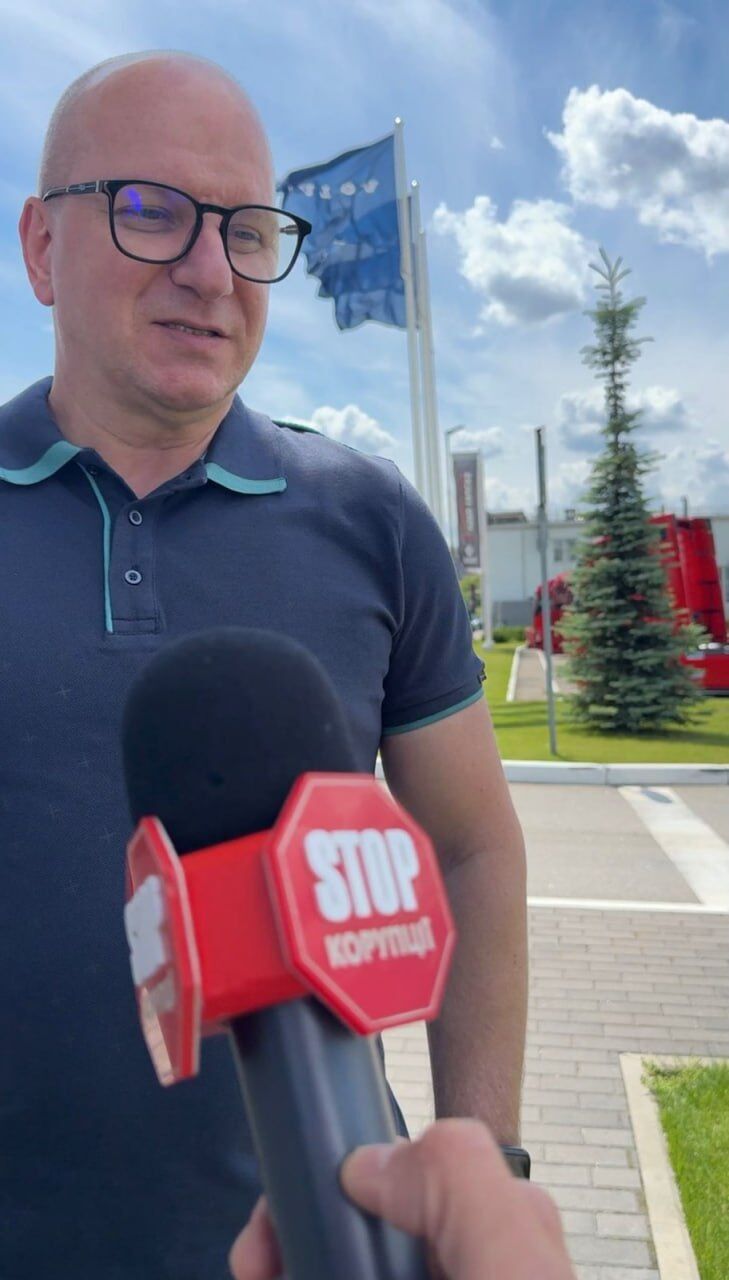 ''Небажані гості'': представників ''Стоп корупції'' не пустили на збори Асоціації міжнародних автомобільних перевізників