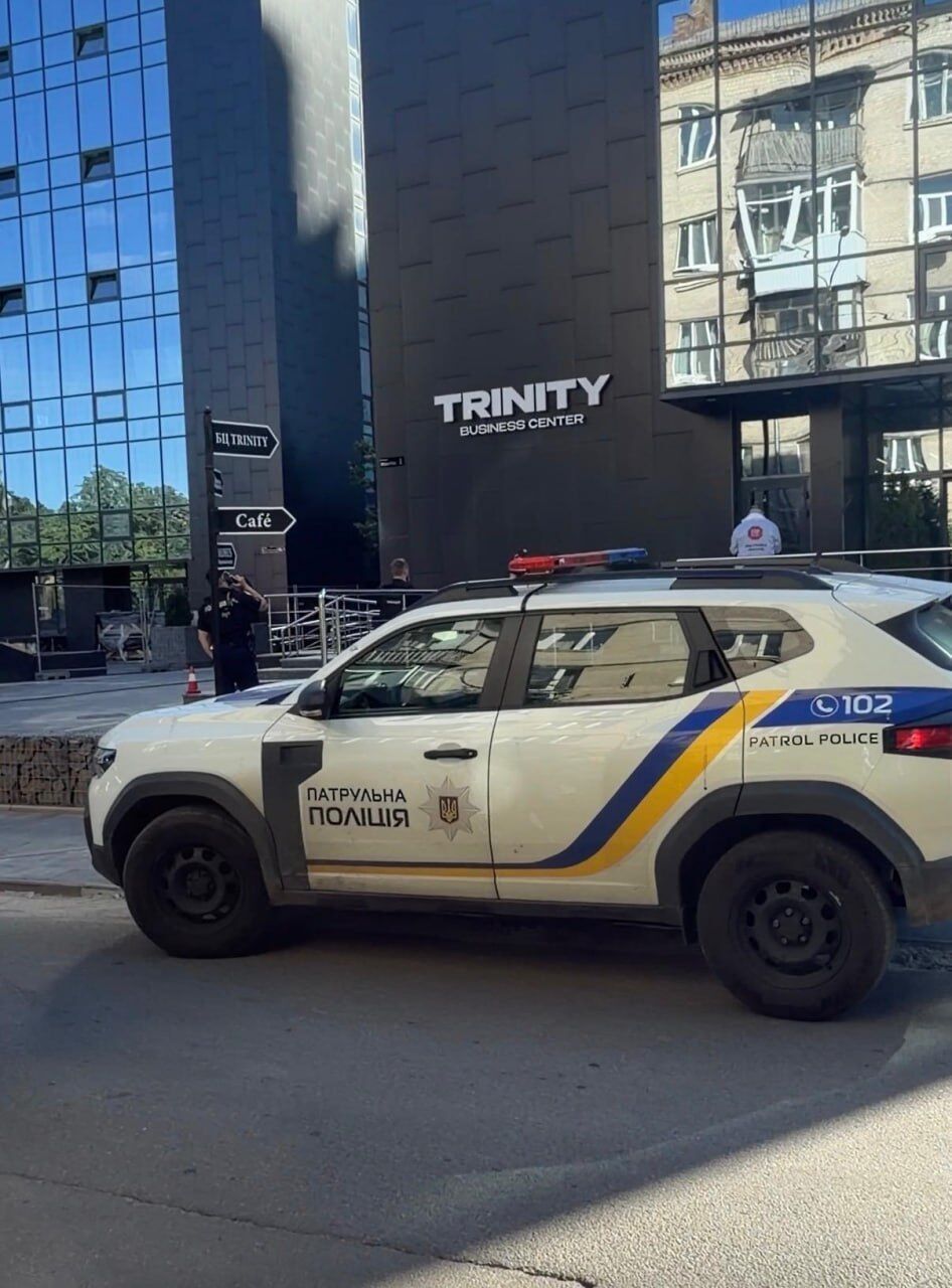 В киевском бизнес-центре Trinit зафиксировали деятельность подозрительного псевдоинвестиционного офиса