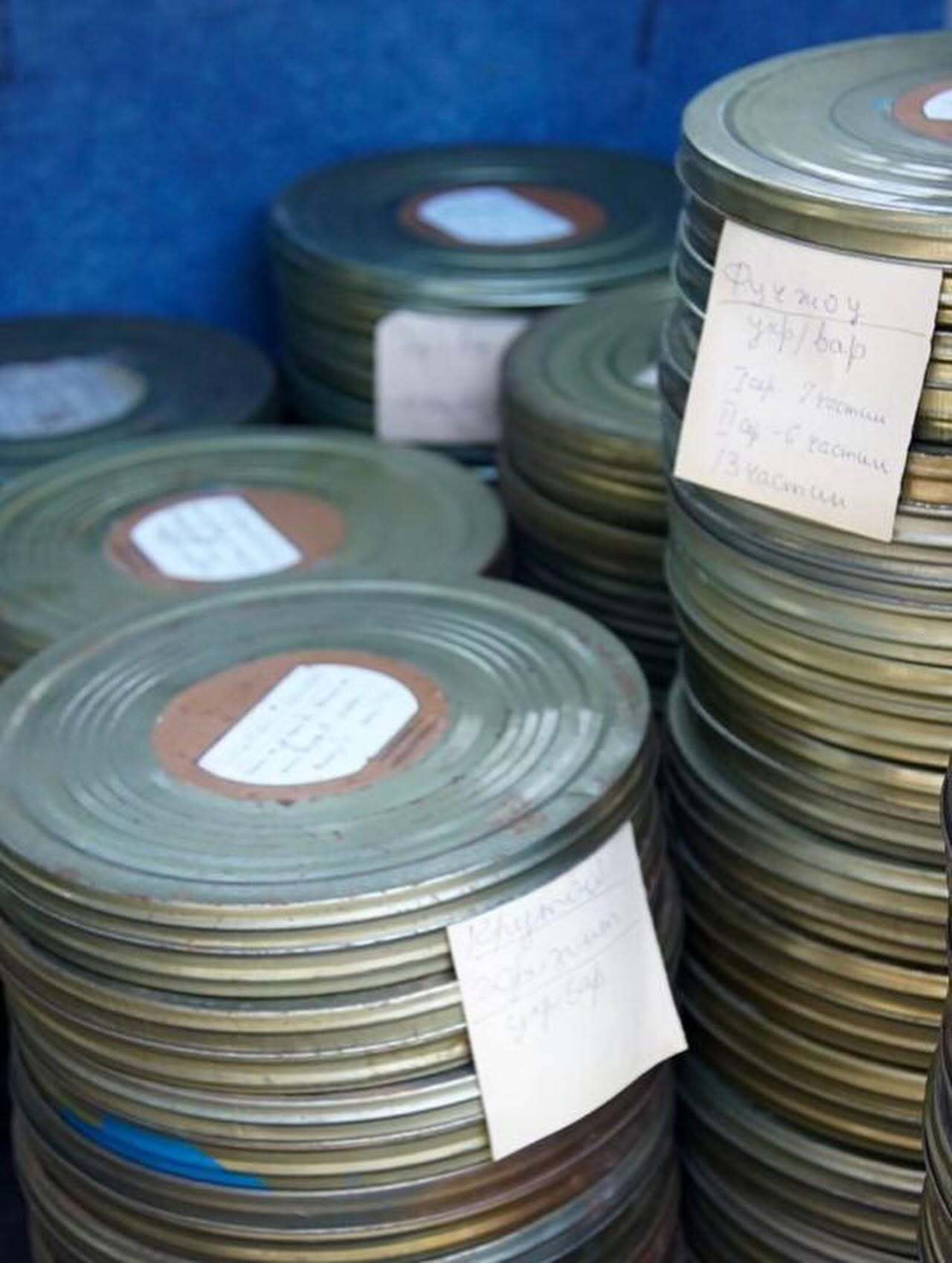 Кіностудія Довженка врятувала близько 600 фільмів після російського удару