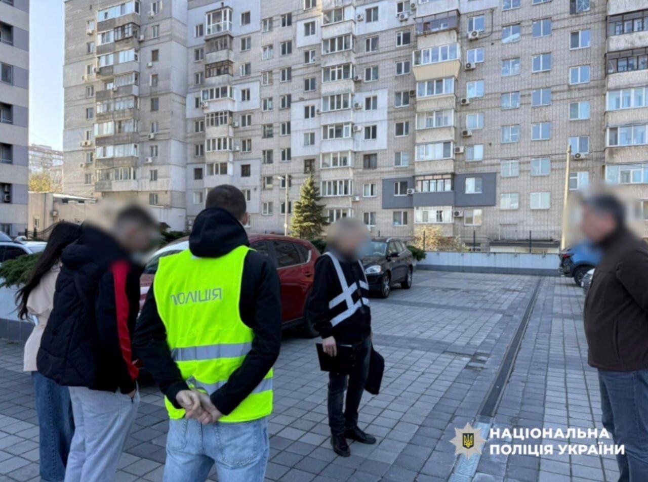 Ексміністру культури оголосили підозру у справі про незаконний виїзд чоловіків за кордон через ''музичні турне''