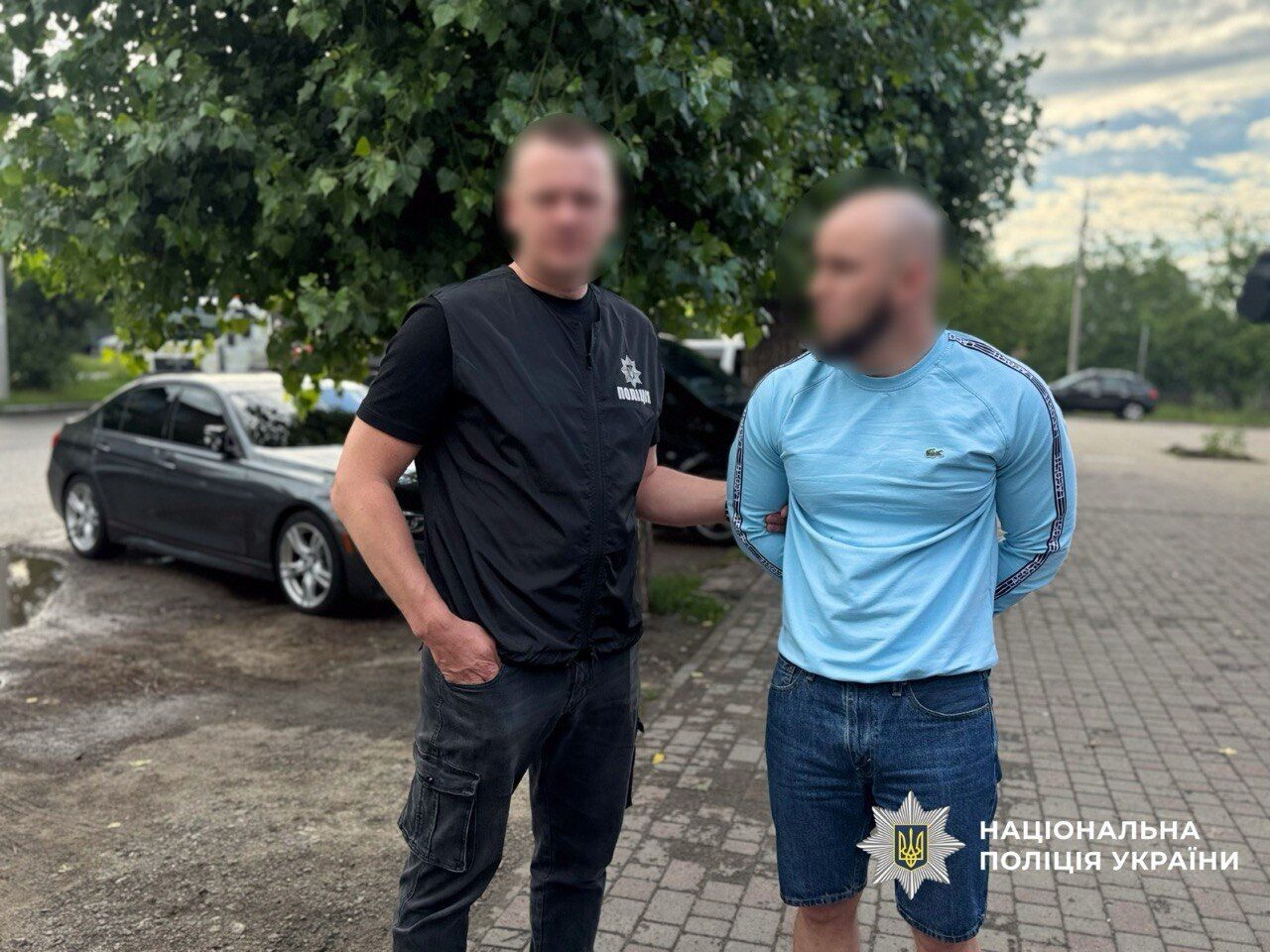 Вимагали 250 тисяч доларів і залякували родину: у Черкасах затримали злочинну групу