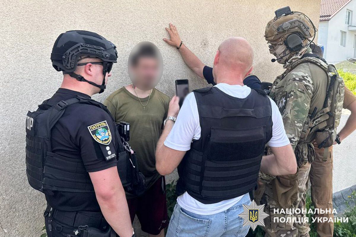 Спецоперация ''Гром'': в Хмельницкой области задержали вооруженного мужчину, который угрожал патрульным