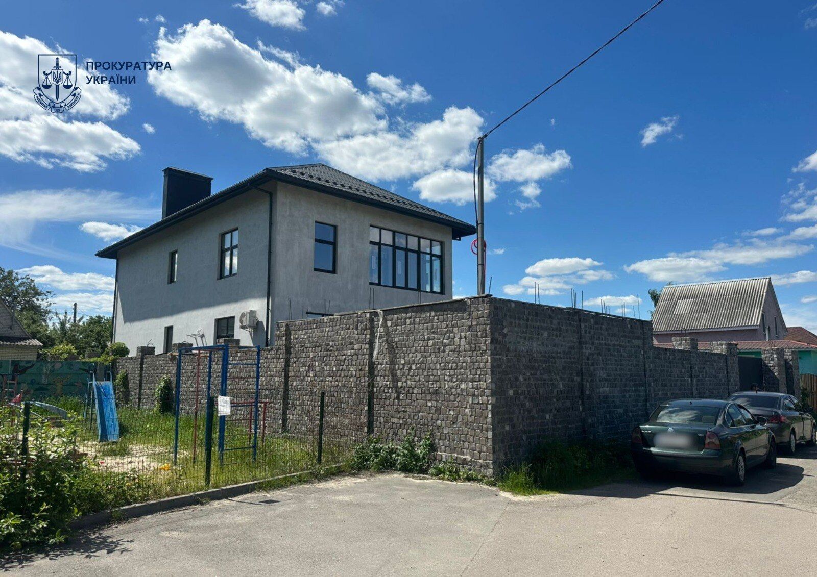 Чиновнику ''Киевзеленстроя'' сообщили о подозрении из-за недостоверного декларирования имущества на 9,6 млн грн