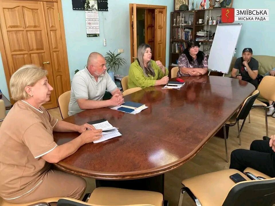 Встреча вроде бы с семьями Героев за 15 июня