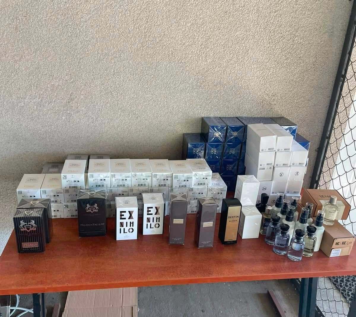 На кордоні зі Львівщиною вилучили парфумерію на понад 2 млн гривень