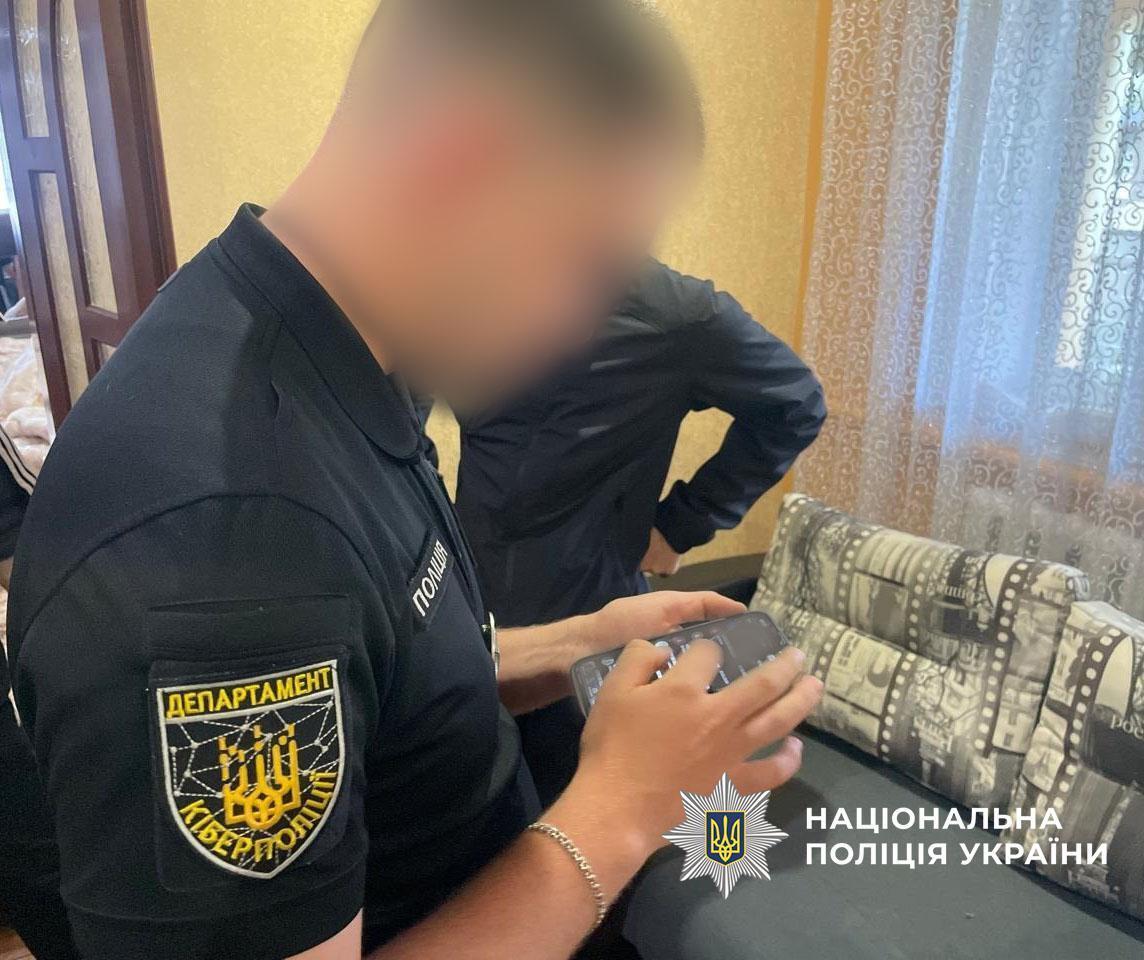 41-річний чоловік заплатив 2500 доларів за місце під мішками і піддонами для втечі з України
