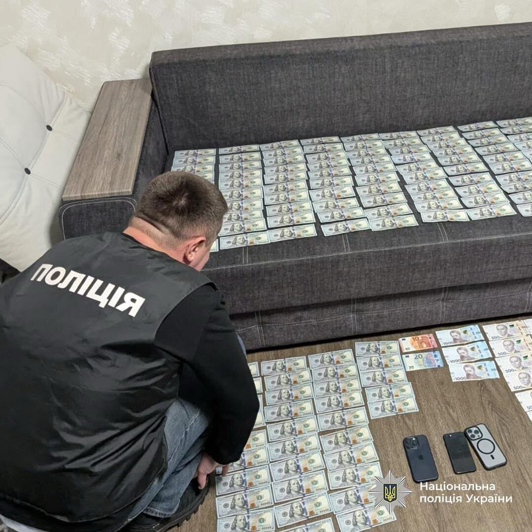Около 30 тысяч электронных сигарет и сырье изъяли у подпольных производителей в Хмельницкой области