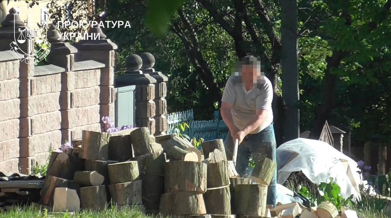 Эксплуатация людей с психическими расстройствами: директор интерната в Тернопольской области получил подозрение в торговле людьми