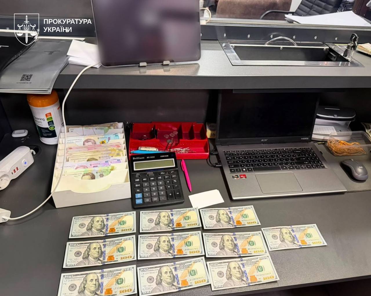 ''Все будет решено'': киевский адвокат выманил $20 тысяч, прикрываясь связями в суде