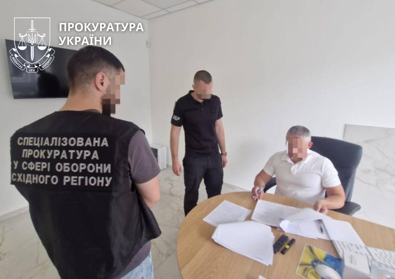 Незаконно получили более 2,35 млн грн ''боевых'': троим военнослужащим сообщили о подозрении
