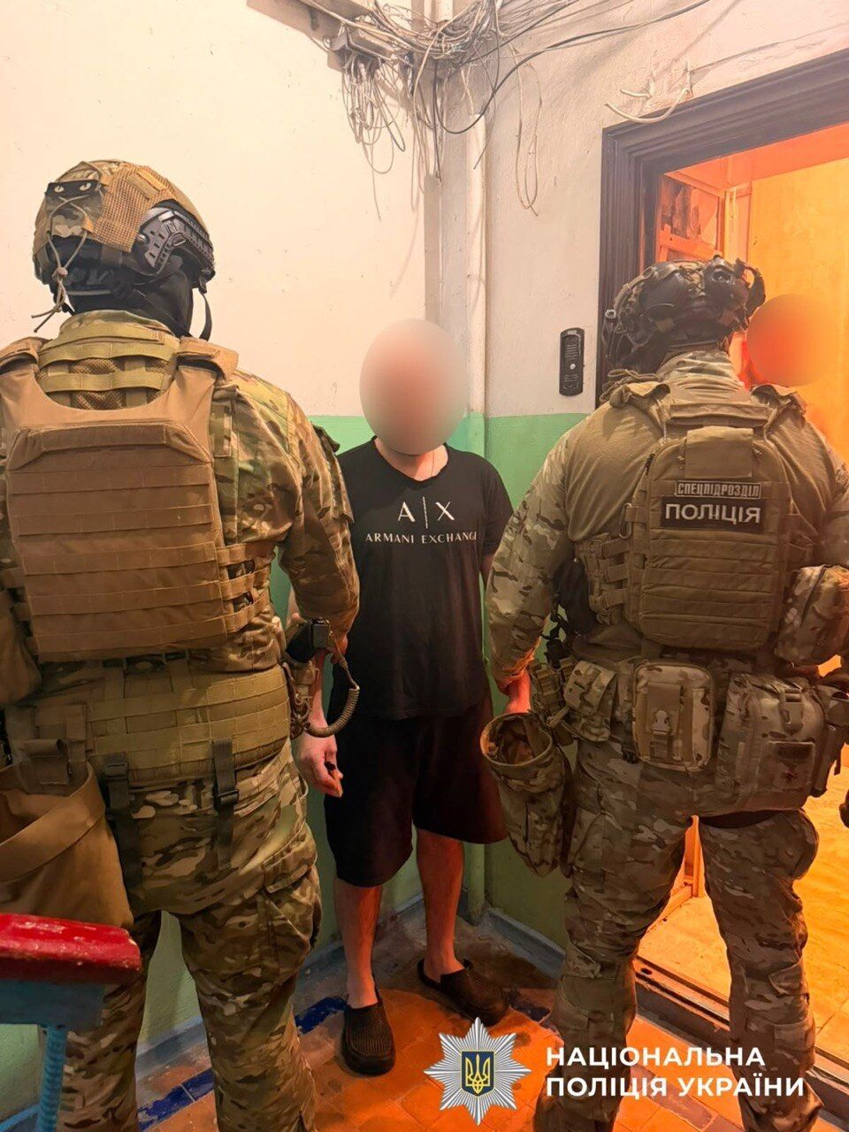 Избили и ограбили волонтера: полиция задержала банду вымогателей на Днепропетровщине