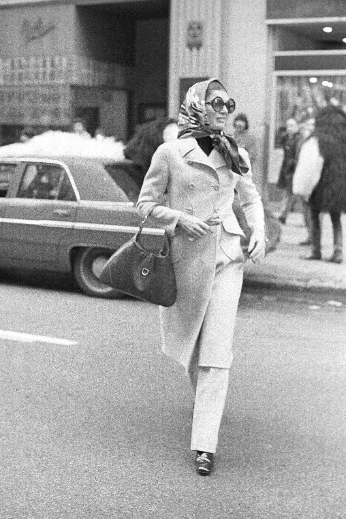 От Жаклин Кеннеди до Дуа Липы: путь легендарной сумки Gucci Jackie