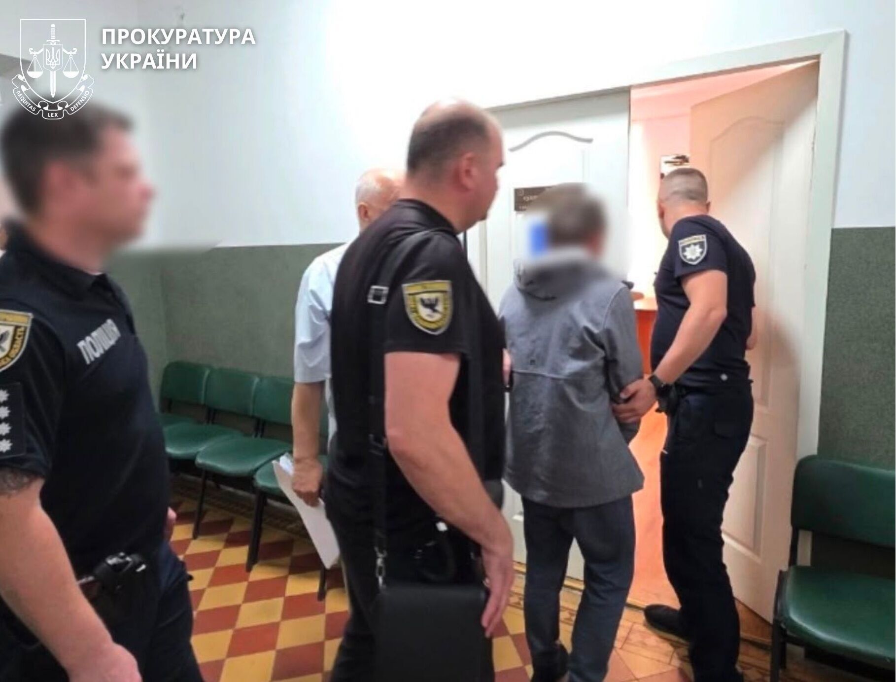 На Прикарпатье мужчина зарезал незнакомца из-за спора о политике и пытался выдать убийство за самоубийство