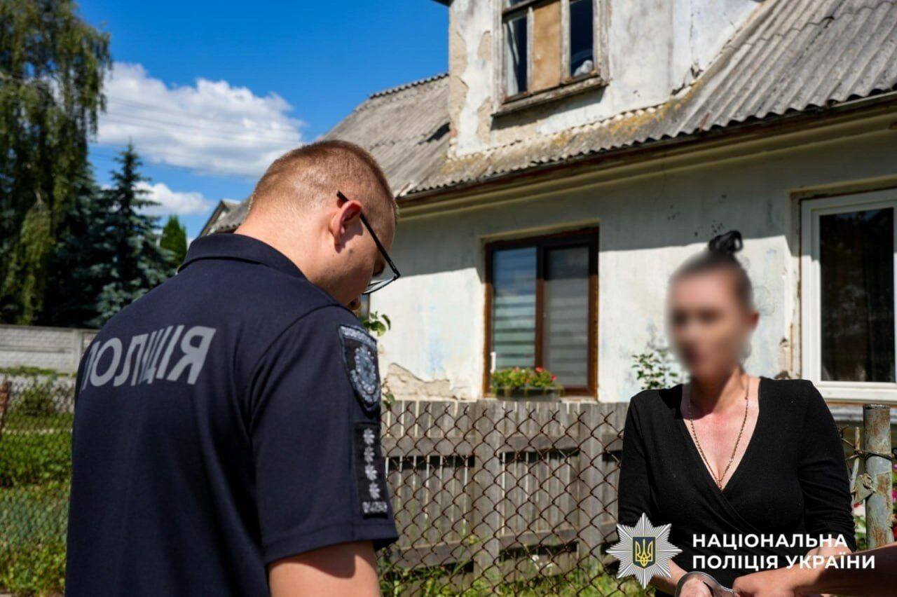 Смерть младенца, пытки сына и торговля детьми: Нацполиция разоблачила трех женщин