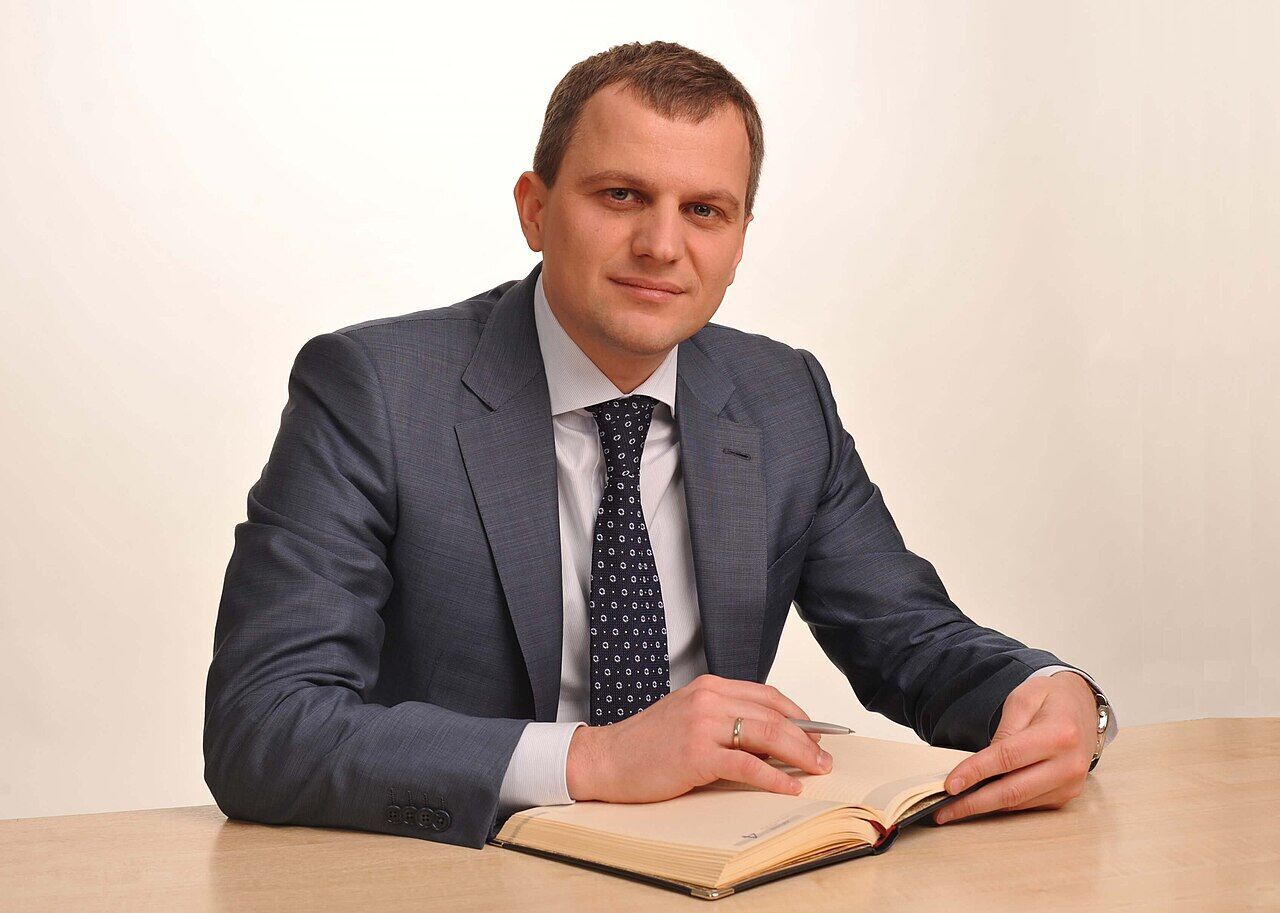 Скандал на Теремках: как ''любимец Кличко'' Бесага получил 540 млн на теплотрассу из-за порубленного лесопарк?