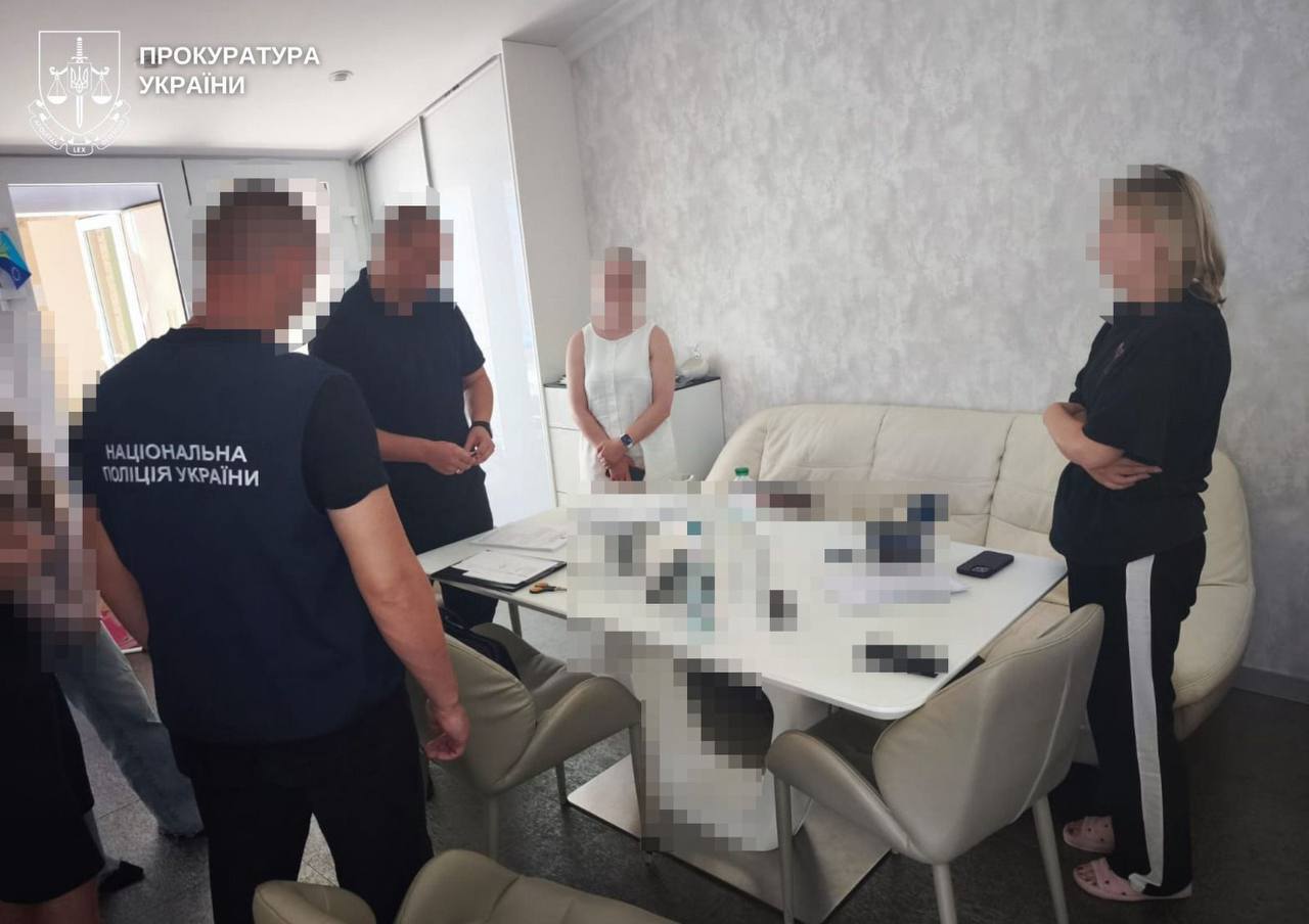 12 взрывов и более 994 тысяч тонн гранита: семи участникам схемы сообщили о подозрении