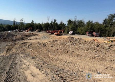 Карьер андезита в Закарпатской области