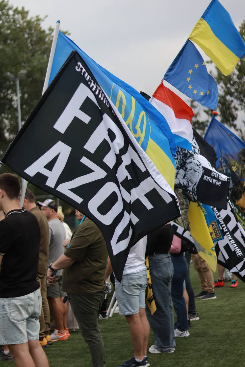 В Нидерландах впервые провели автозаезд в поддержку украинских военнопленных и пропавших без вести