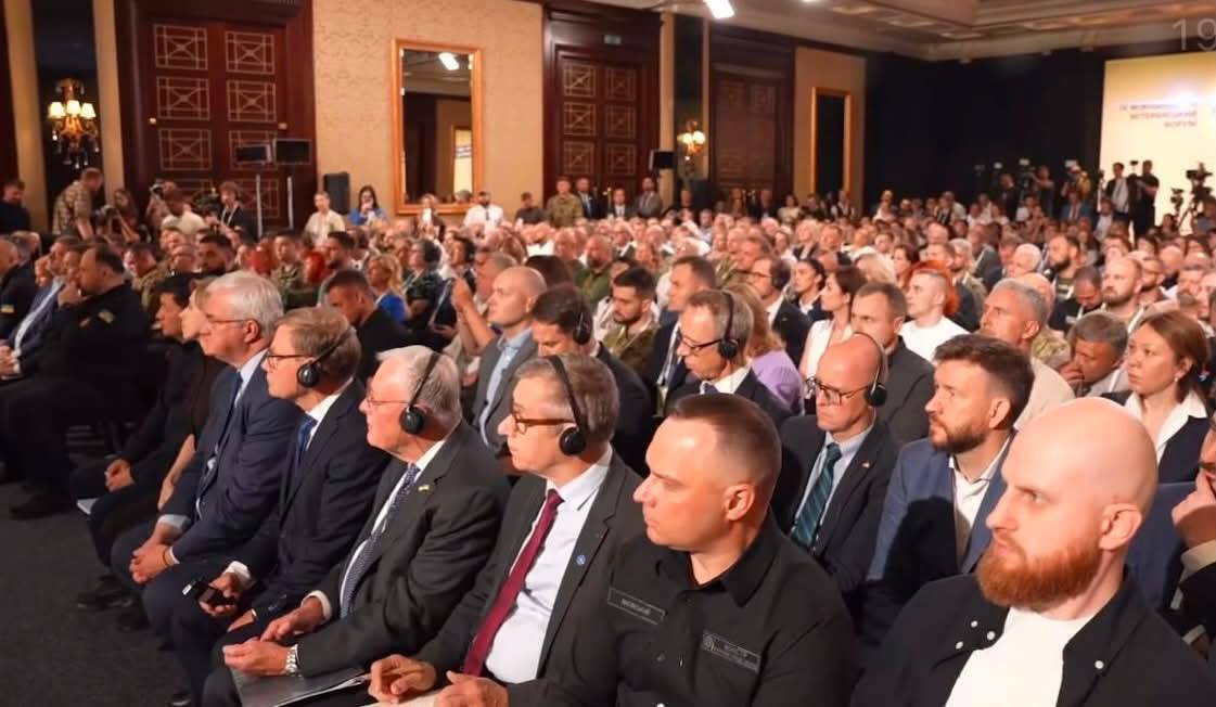 Нова архітектура ветеранської політики: організований Міністерством ветеранів форум у Києві обʼєднав 500 учасників