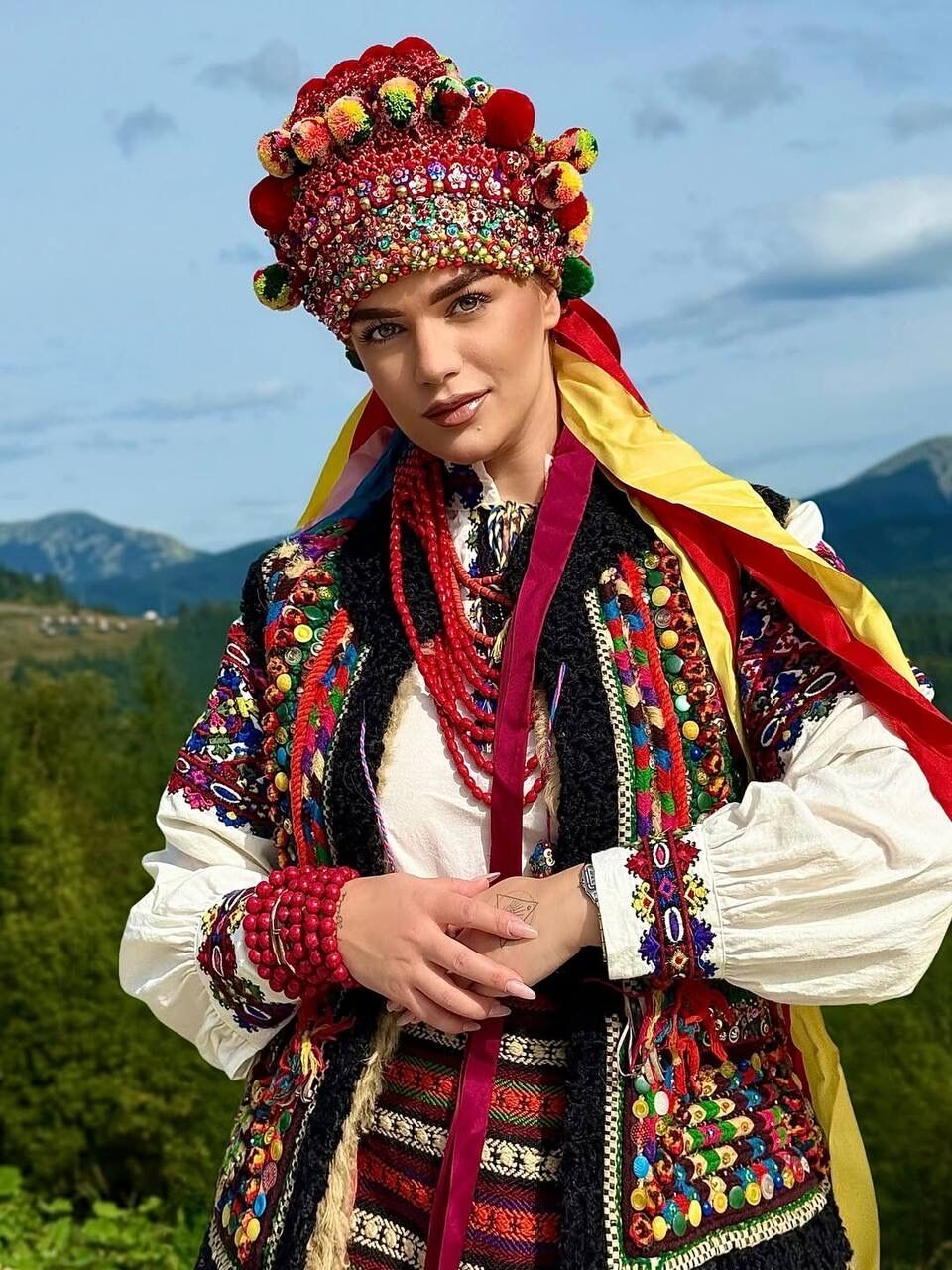 Галина Денисюк назвала главные правила стильного образа в День Независимости