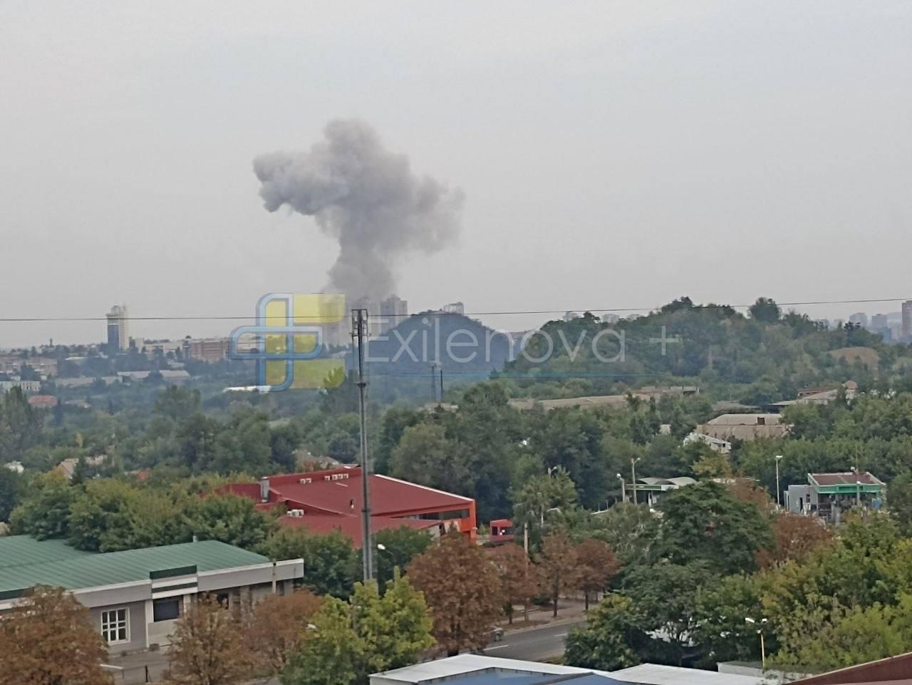 Массированная атака на оккупированный Донецк: в городе зафиксировали по меньшей мере 13 ''прилетов''