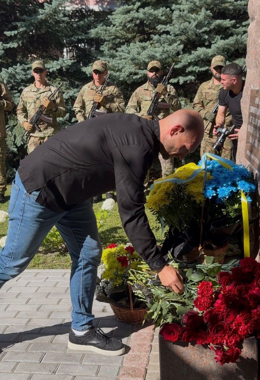 В Киеве почтили память павших героев ГКВС: Минюст, БФ ''Батальон Волонтер'' и партнеры поддержали семьи погибших