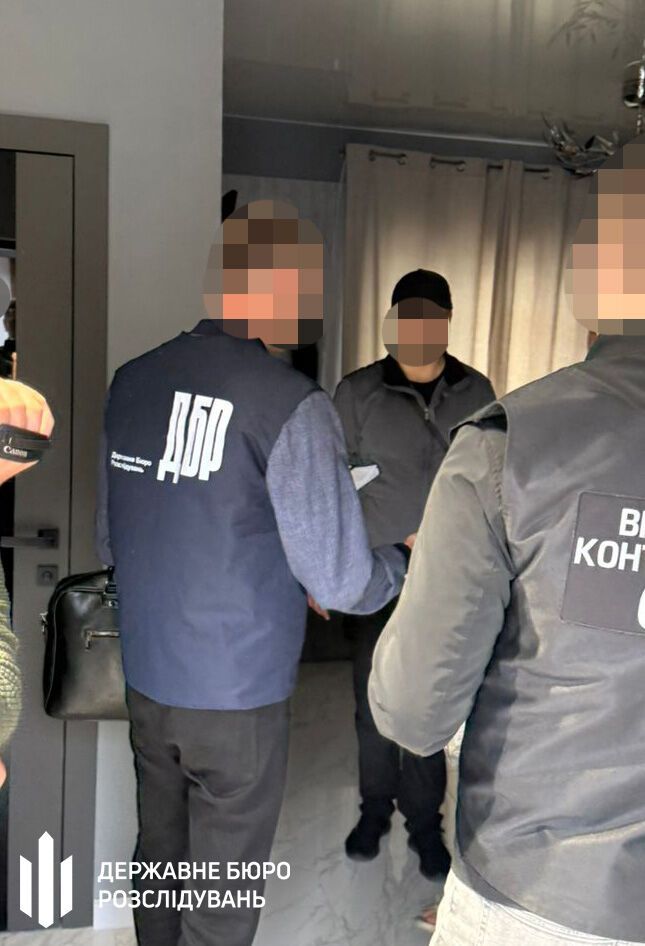 ''Целое одеяло'' из долларов: на Волыни будут судить начальника ТЦК за взятку в 7 тысяч долларов