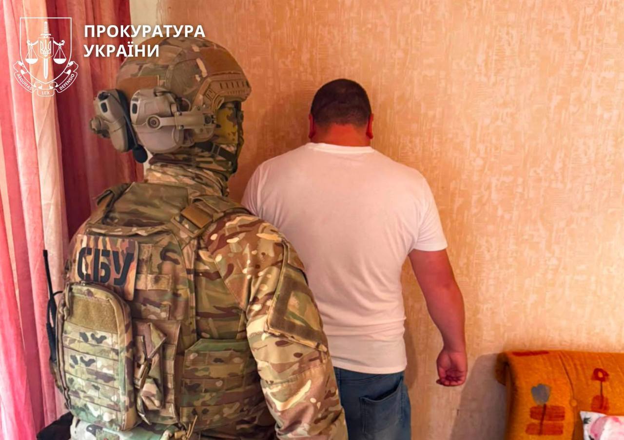 $20 тысяч за перевод с передовой: на Днепропетровщине задержали четырех фигурантов