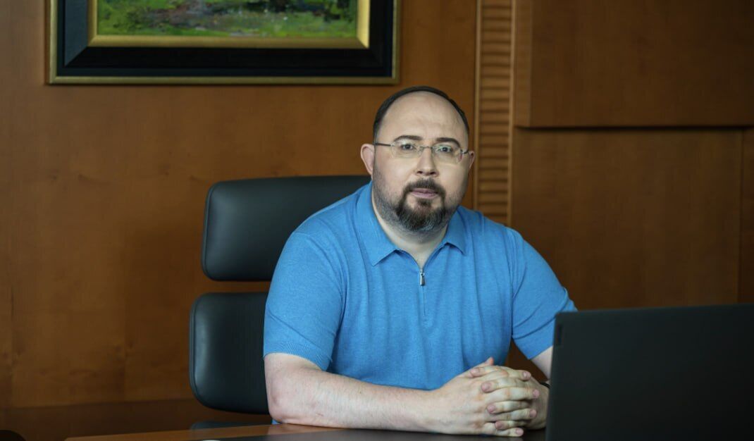 Металл, миллионы и ''АСВИО БАНК'': какова роль Романа Ярошенко в сети братьев Супруненко
