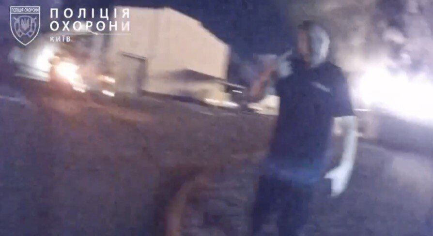 Алексей Березневич: ''Полицейские охраны спасли 18 автомобилей экстренной медицинской помощи после российского удара по Киеву''