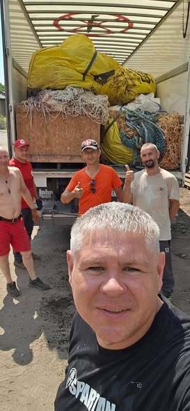 Сумские активисты ''Стоп коррупции'' выразили благодарность БФ ''Батальон Волонтер''