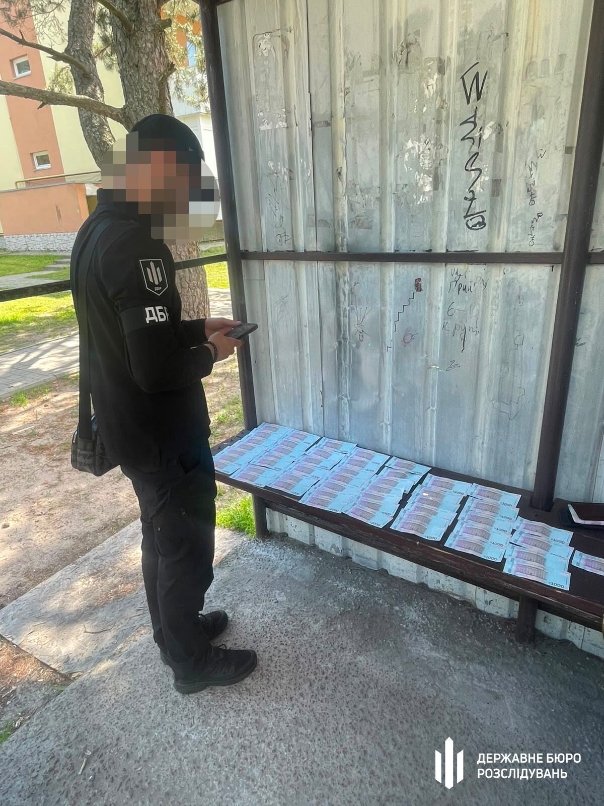 80 тысяч гривен за отсутствие проблем на службе: командира взвода будут судить за взятку