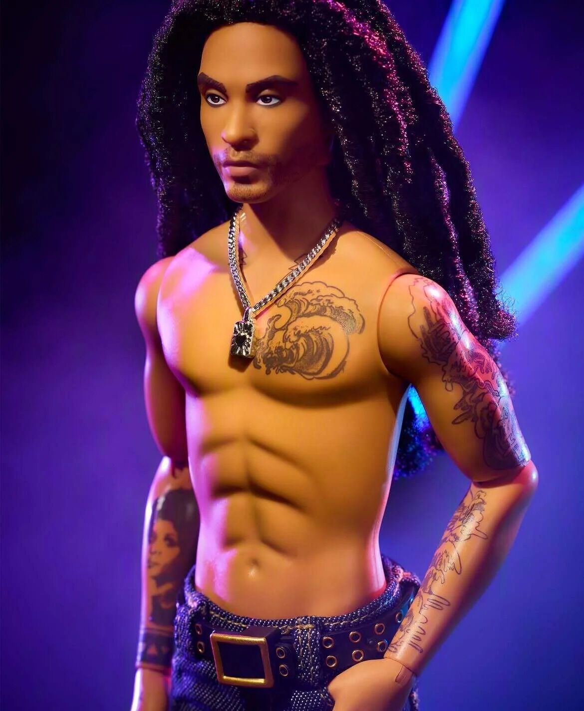 Mattel выпустила куклу Кена в образе Ленни Кравица