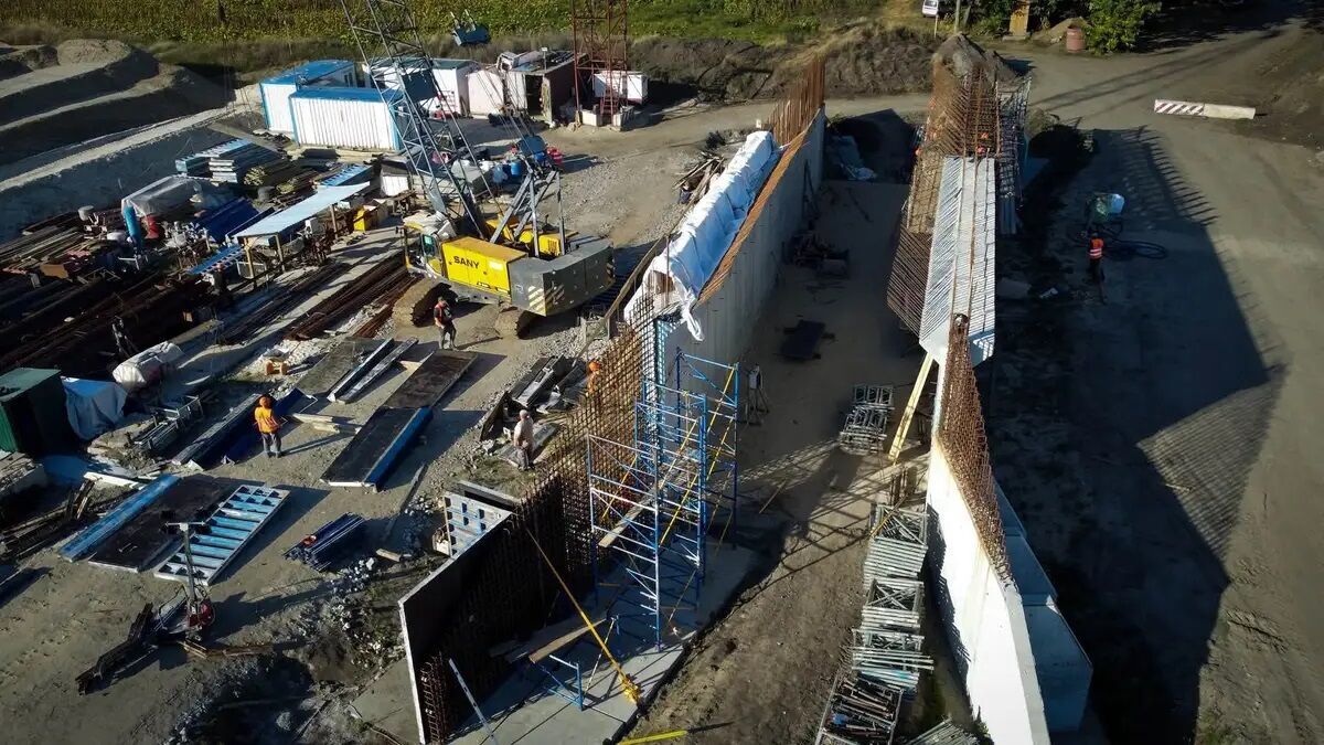 Фаворит ''Великого будівництва'' знову в грі: що відомо про ''Автомагістраль-Південь'' і найдорожчий проєкт України за 10 млрд?