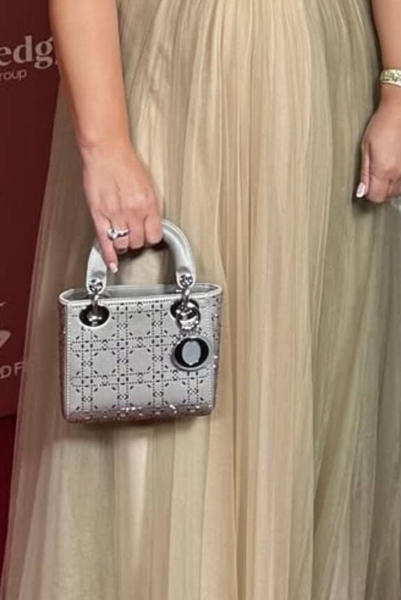 Сумка Dior стоимостью около 250 тысяч гривен