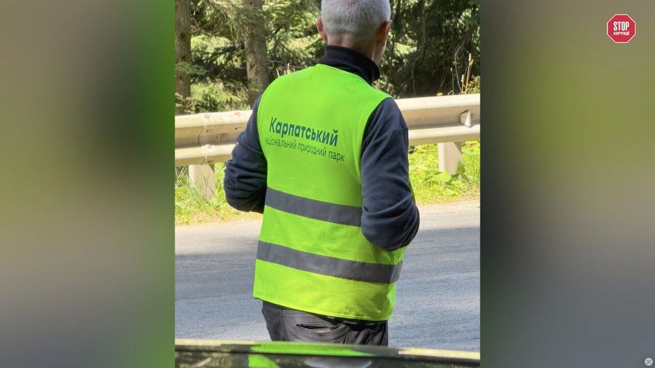 Джерело на мільйони: куди вивезли воду з Карпатського нацпарку  і до чого тут директор Гошовський?