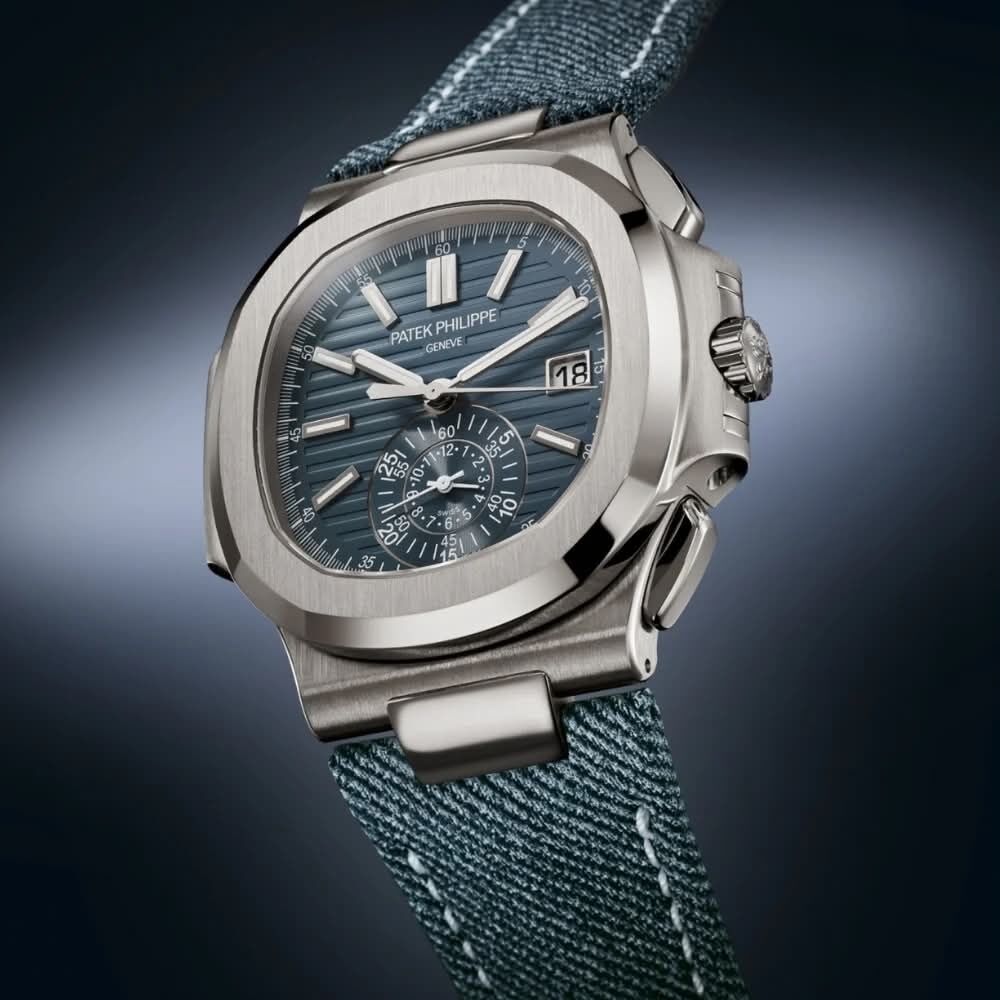 Усик появился с редким Patek Philippe за миллионы гривен