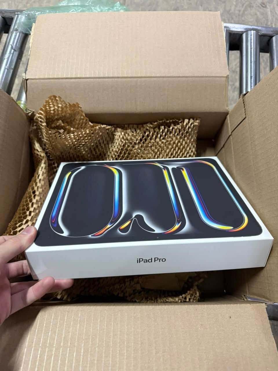35 единиц техники Apple
