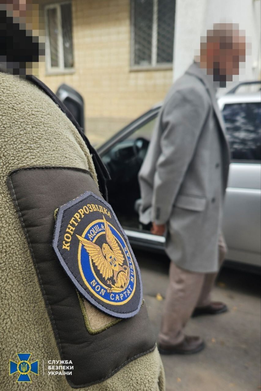 У Вінниці чиновники допомагали іноземцям легалізуватися в Україні: СБУ та Нацпол затримала шістьох людей