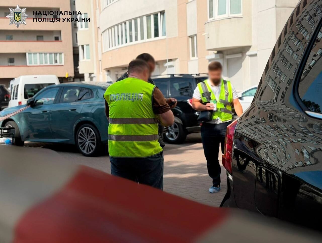 Стрельба в Киеве: полиция проводит спецоперацию по задержанию вооруженного нападающего
